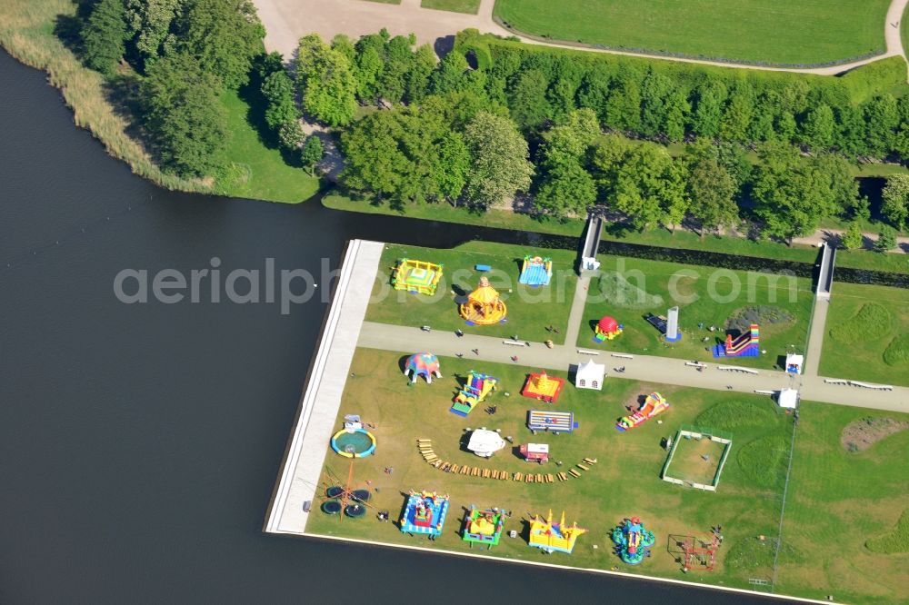 Aerial image Schwerin - Leisure Centre - Amusement Park a bouncy castle landscape on the shores of Lake in Schwerin in the state Mecklenburg - Western Pomerania