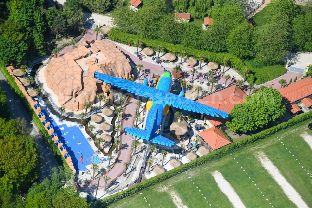 Kevelaer from the bird's eye view: Leisure Centre - Amusement Park Irrland Die Bauernhof-Erlebnisoase Am Scheidweg in Kevelaer in the state North Rhine-Westphalia, Germany