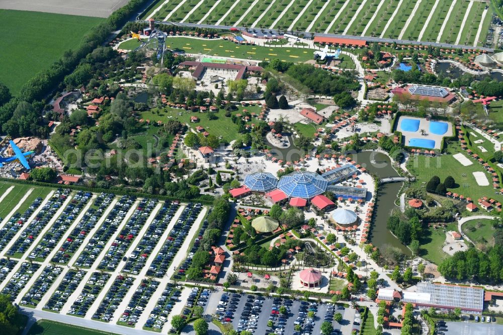 Aerial image Kevelaer - Leisure Centre - Amusement Park Irrland Die Bauernhof-Erlebnisoase Am Scheidweg in Kevelaer in the state North Rhine-Westphalia, Germany