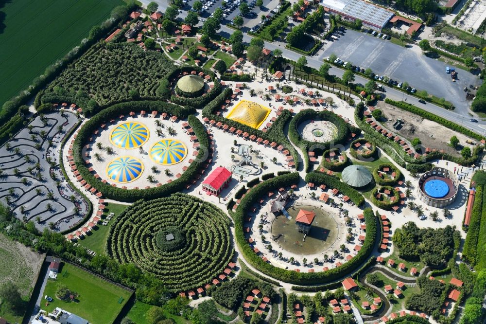 Kevelaer from the bird's eye view: Leisure Centre - Amusement Park Irrland Die Bauernhof-Erlebnisoase Am Scheidweg in Kevelaer in the state North Rhine-Westphalia, Germany