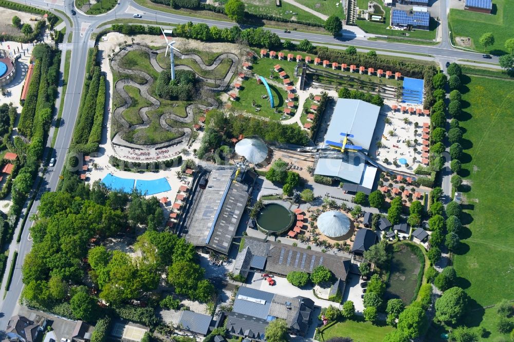 Aerial photograph Kevelaer - Leisure Centre - Amusement Park Irrland Die Bauernhof-Erlebnisoase Am Scheidweg in Kevelaer in the state North Rhine-Westphalia, Germany