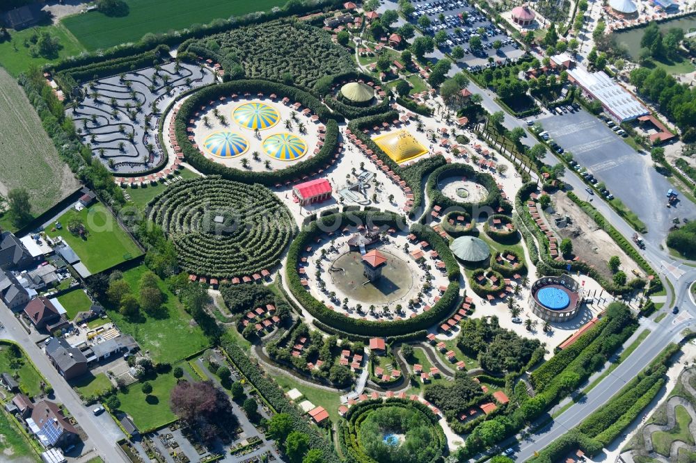 Kevelaer from above - Leisure Centre - Amusement Park Irrland Die Bauernhof-Erlebnisoase Am Scheidweg in Kevelaer in the state North Rhine-Westphalia, Germany