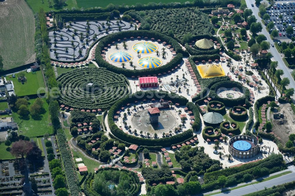 Kevelaer from above - Leisure Centre - Amusement Park Irrland Die Bauernhof-Erlebnisoase Am Scheidweg in Kevelaer in the state North Rhine-Westphalia, Germany