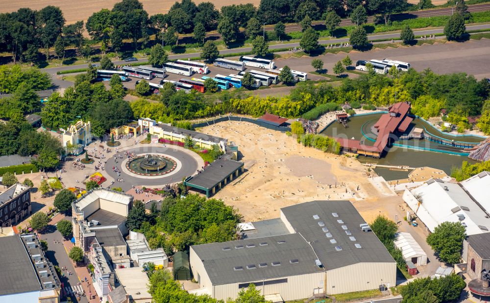 Bottrop from above - Leisure Centre - Amusement Park Movie Park Germany on Warner-Allee in Bottrop at Ruhrgebiet in the state North Rhine-Westphalia, Germany