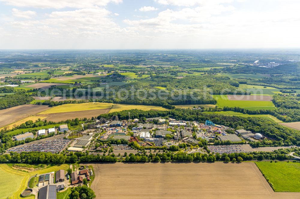 Aerial photograph Bottrop - Leisure Centre - Amusement Park Movie Park Germany on Warner-Allee in Bottrop at Ruhrgebiet in the state North Rhine-Westphalia, Germany