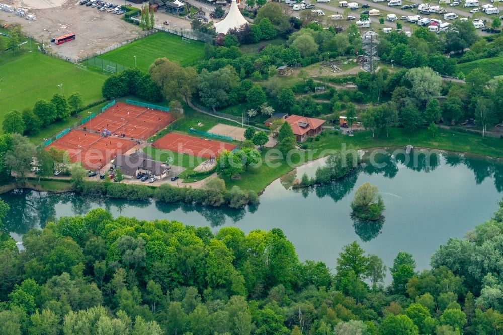 Rust from the bird's eye view: Leisure Centre - Amusement Park and Parkplaetze in Rust in the state Baden-Wurttemberg, Germany