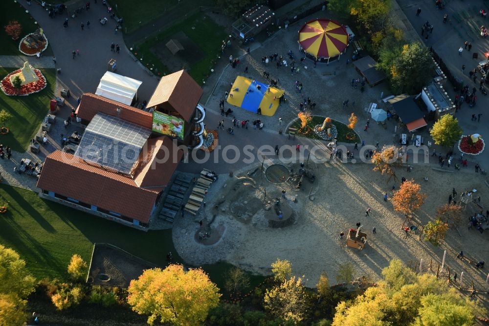 Aerial photograph Klaistow - Leisure Centre - Amusement Park Spargel- und Erlebnishof Klaistow Glindower Strasse in Klaistow in the state Brandenburg