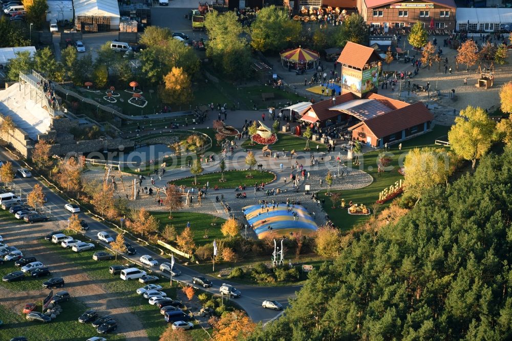 Aerial photograph Klaistow - Leisure Centre - Amusement Park Spargel- und Erlebnishof Klaistow Glindower Strasse in Klaistow in the state Brandenburg