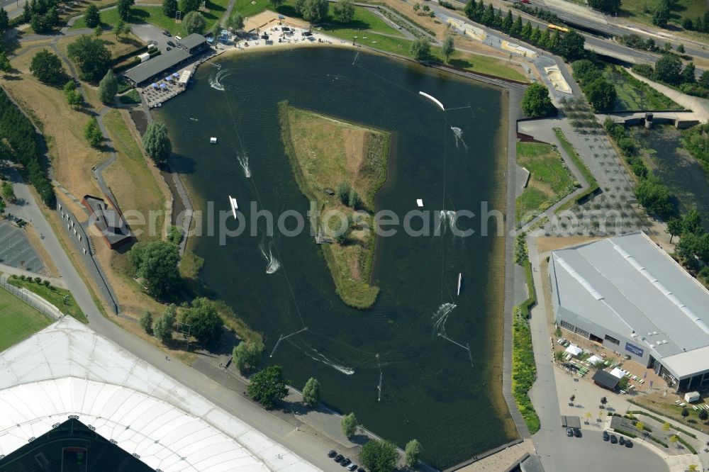 Aerial photograph Wolfsburg - Leisure center of water skiing - racetrack in Wolfsburg in the state Lower Saxony