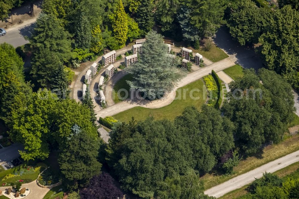 Lippstadt from above - Cemetery columbarium with stealing and urn in a semicircle in Lippstadt in the Soest Boerde in the state of North Rhine-Westphalia