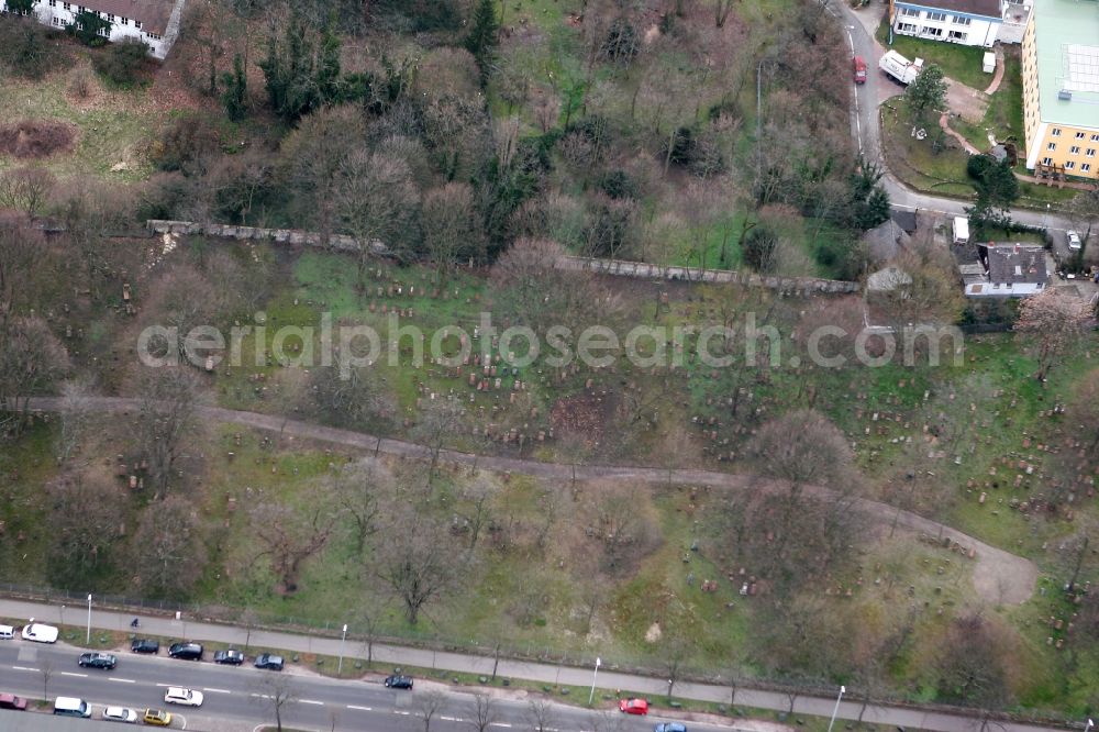 Aerial photograph Mainz Hartenberg-Münchfeld - Old Jewish Cemetery Judensand at the Mombacher Strasse in Hartberg-Muenchfeld district in Mainz in Rhineland-Palatinate