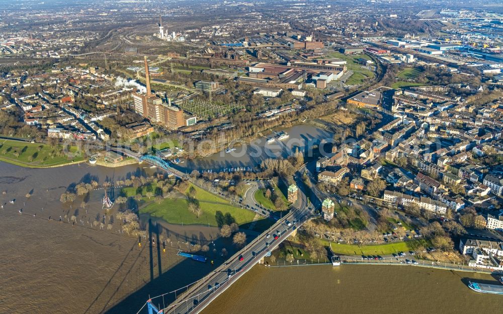 Aerial image Duisburg - View of the Friedrich Ebert bridge on rhine river in Duisburg in the state North Rhine-Westphalia