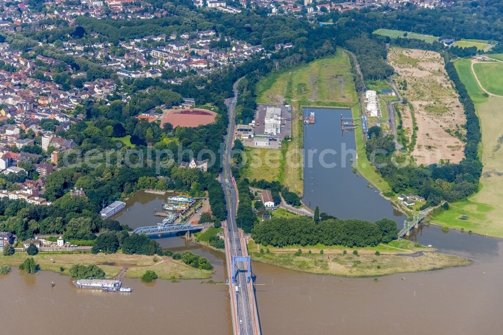 Aerial image Duisburg - Friedrich-Ebert-Bruecke between the districts of Ruhrort and Homberg at the harbor along Rheindeichstrasse - Dammstrasse in Duisburg in the Ruhr area in the state of North Rhine-Westphalia