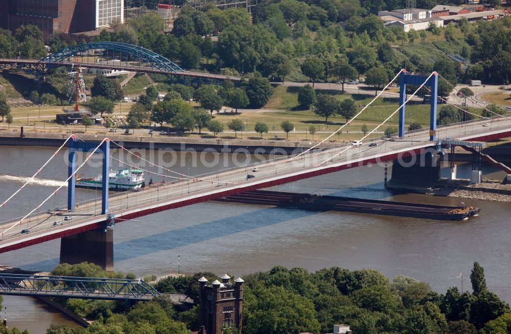 Duisburg from the bird's eye view: View of the Friedrich Ebert bridge in Duisburg in the state North Rhine-Westphalia