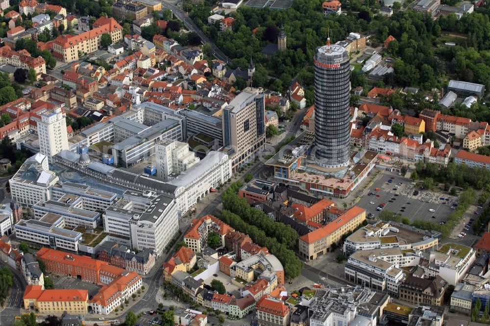 Aerial photograph Jena - Important building of the Friedrich-Schiller-University Jena located in the city center of the city on the Saale in Thuringia. Prominent buildings at the science location are the high-rise building 59 by architect Hans Schlag that has been transformed in recent years by the architect Roedl and Barschel and the tallest building in the City of Jentower