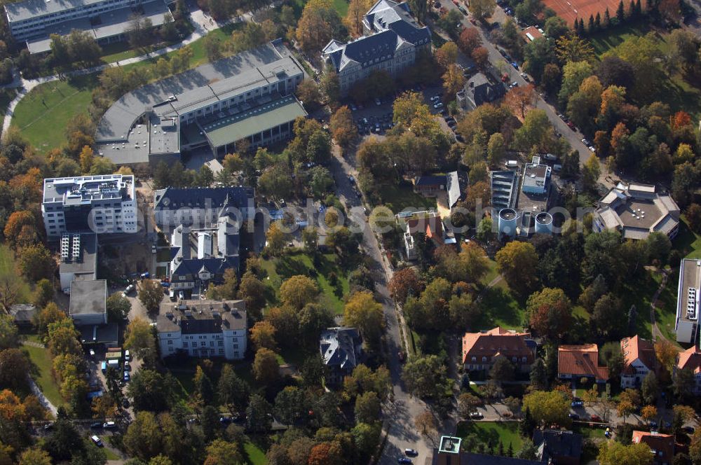 Berlin from the bird's eye view: Blick auf das Areal des Fritz-Haber-Institut der Max-Planck-Gesellschaft am Faradayweg 4-6 in 14195 BERLIN im Bereich der Löhleinstrasse, Hittorfstrasse, Vant-Hoff-Strasse in Berlin-Dahlem.