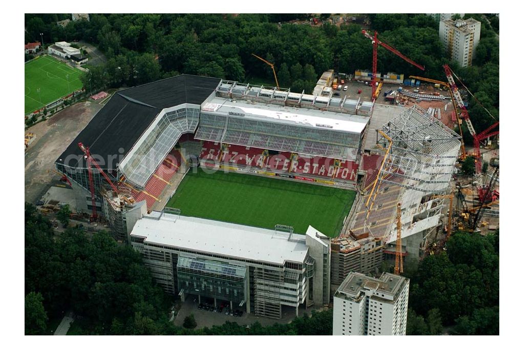 Aerial photograph Kaiserslautern (Rheinland-Pfalz ) - Blick auf das Fritz-Walter-Stadion des 1. FC Kaiserslautern. Der Erweiterungbau seit 2002 auf 48.500 Sitzplätze (Osterweiterung) wird im November 2005 abgeschlossen sein. Das Fritz-Walter-Stadion ist einer von 12 Austragungsorte bei der Fußball WM 2006.The Fritz-Walter soccer stadium in Kaiserslautern is seen in this August 28, 2005 file picture.