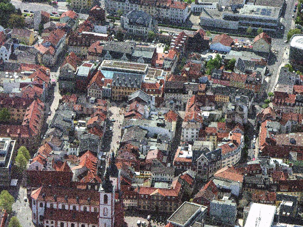 Aerial image Fulda - Blick auf das Stadtzentrum von 36037 Fulda / Hessen, im Hintergrund ist der Bahnhof von Fulda zu sehen.