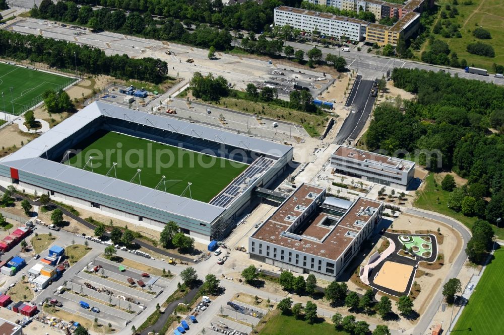 München from above - Sports facility grounds of the Arena stadium of Nachwuchsleistungszentrum (NLZ) fuer den FC Bayern Muenchen in the district Milbertshofen-Am Hart in Munich in the state Bavaria, Germany