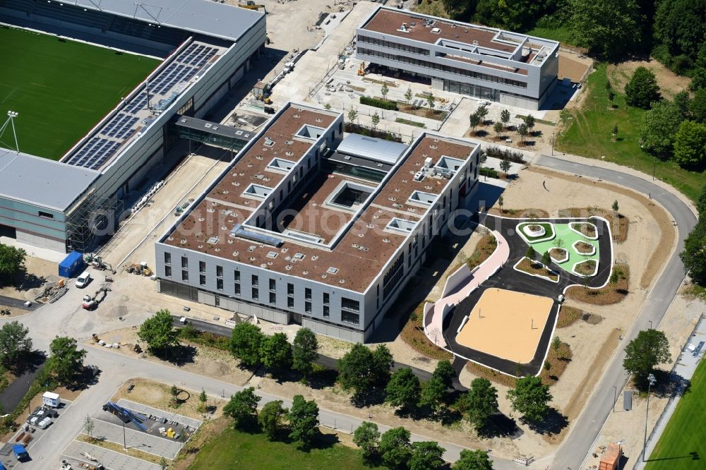 München from the bird's eye view: Sports facility grounds of the Arena stadium of Nachwuchsleistungszentrum (NLZ) fuer den FC Bayern Muenchen in the district Milbertshofen-Am Hart in Munich in the state Bavaria, Germany