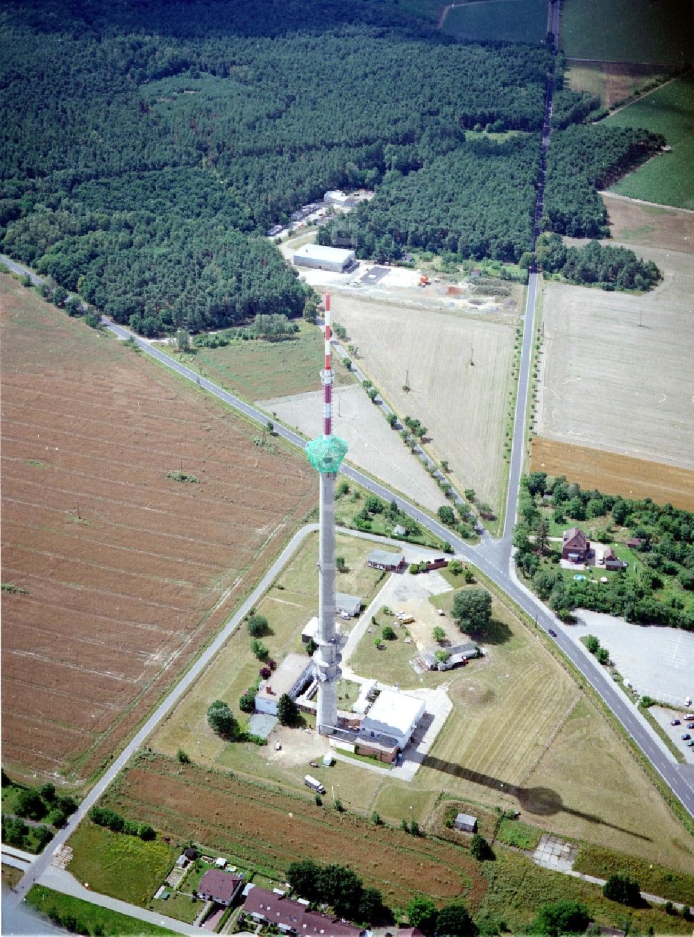 Aerial photograph Calau - Funkturm and transmission system as basic network transmitter in Calau in the state Brandenburg, Germany