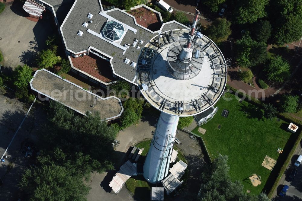 Heide from above - Funkturm and transmission system as basic network transmitter and Fernmeldeturm on street Neuwerkstrasse in Heide in the state Schleswig-Holstein, Germany