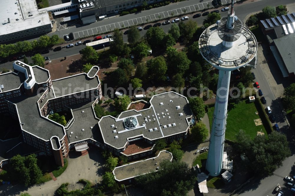 Aerial photograph Heide - Funkturm and transmission system as basic network transmitter and Fernmeldeturm on street Neuwerkstrasse in Heide in the state Schleswig-Holstein, Germany