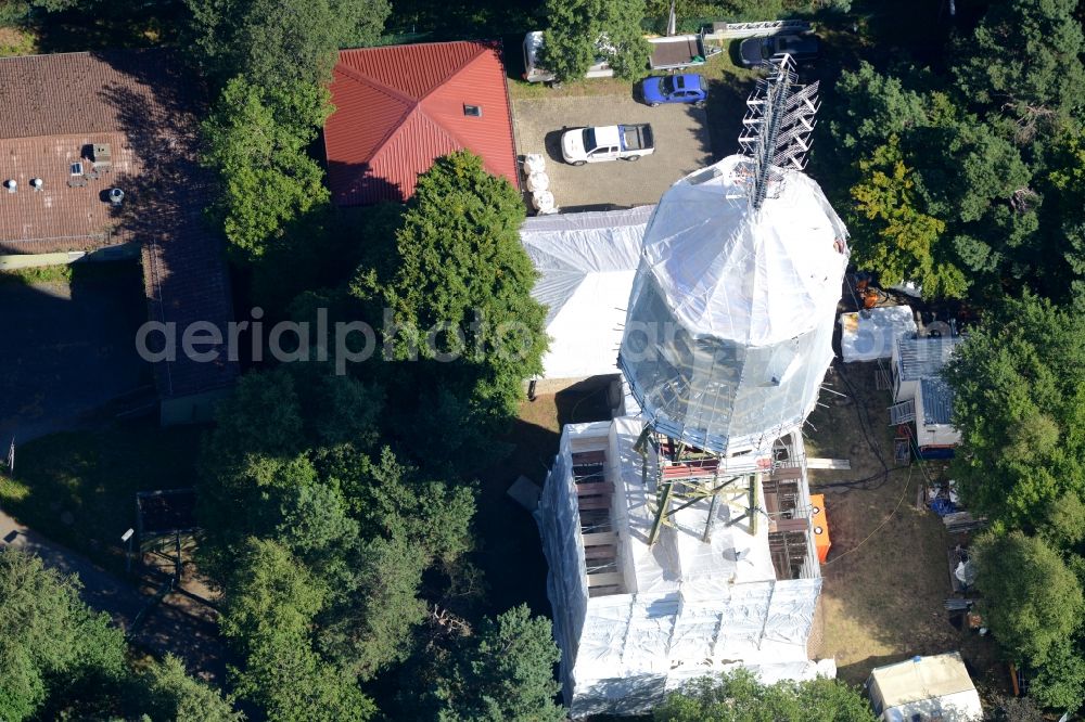 Maikammer from the bird's eye view: Radio tower and transmitter on the highest mountain of the Palatinate Forest, the Kalmit in Maikammer in the state Rhineland-Palatinate. Currently, renovation work will take place through the Werner Diener GmbH & Co. Industrieanstrich KG