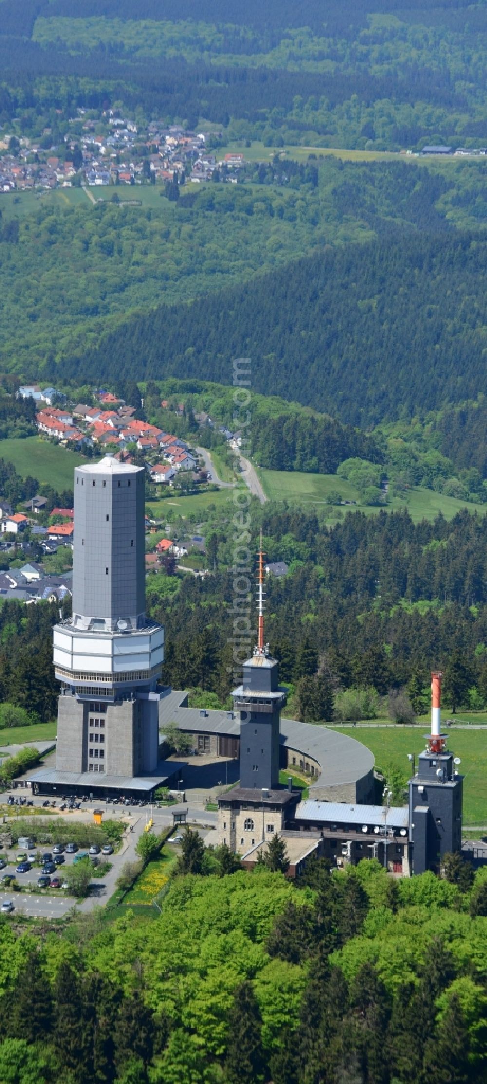 Aerial photograph Schmitten - Radio tower and transmitter on the crest of the mountain range Grosser Feldberg in Schmitten in the state Hesse