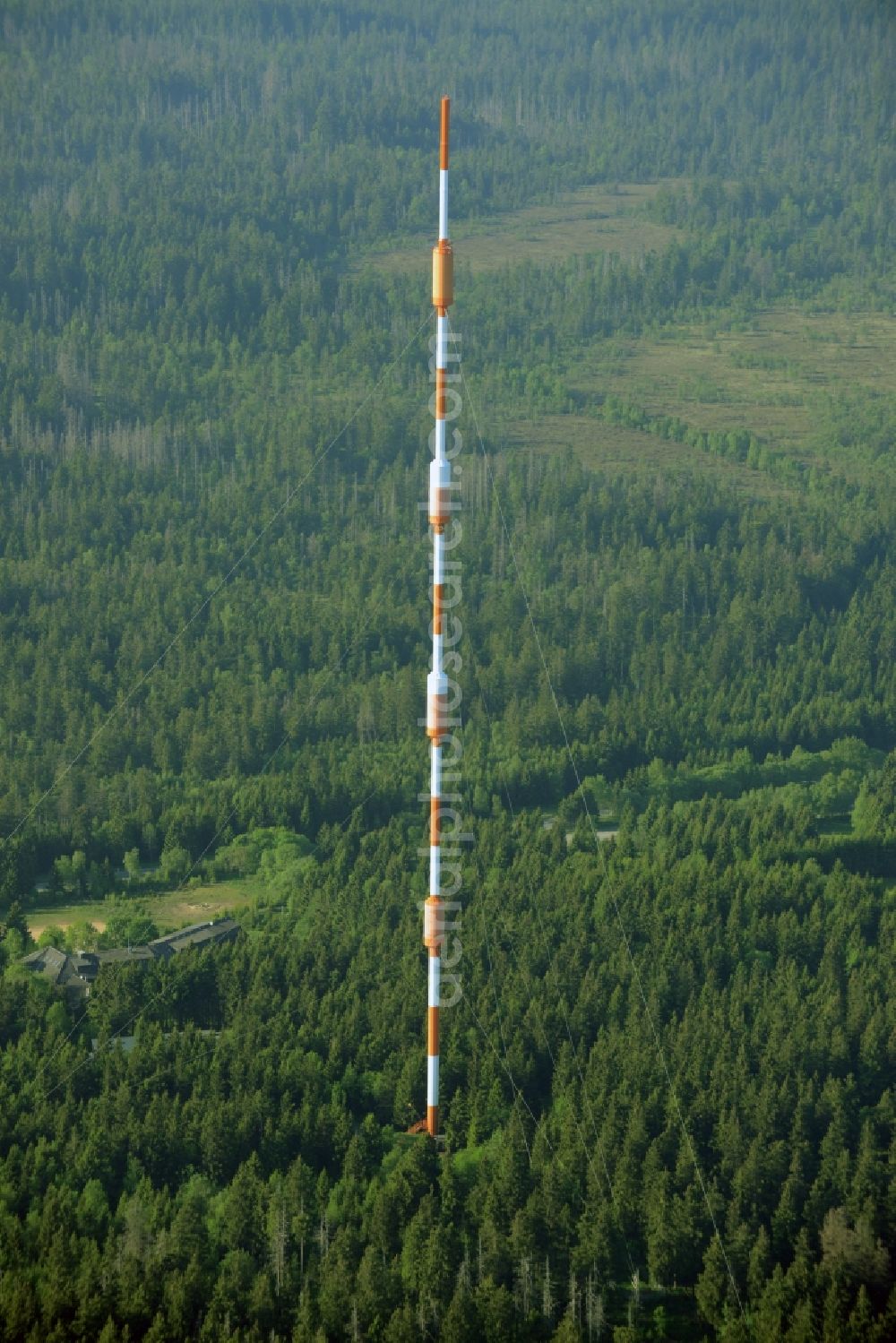 Aerial photograph Altenau - Radio tower and transmitter on the crest of the mountain range Torfhaus in Altenau in the state Lower Saxony