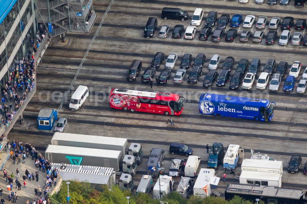 Aerial photograph Gelsenkirchen - Football fans at Bundesliga match against Bayern Schalke in the grounds of the stadium Veltins Arena / Schalke stadium in Gelsenkirchen in North Rhine-Westphalia