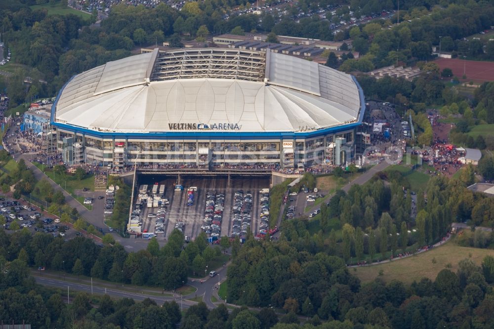 Aerial photograph Gelsenkirchen - Football fans at Bundesliga match against Bayern Schalke in the grounds of the stadium Veltins Arena / Schalke stadium in Gelsenkirchen in North Rhine-Westphalia