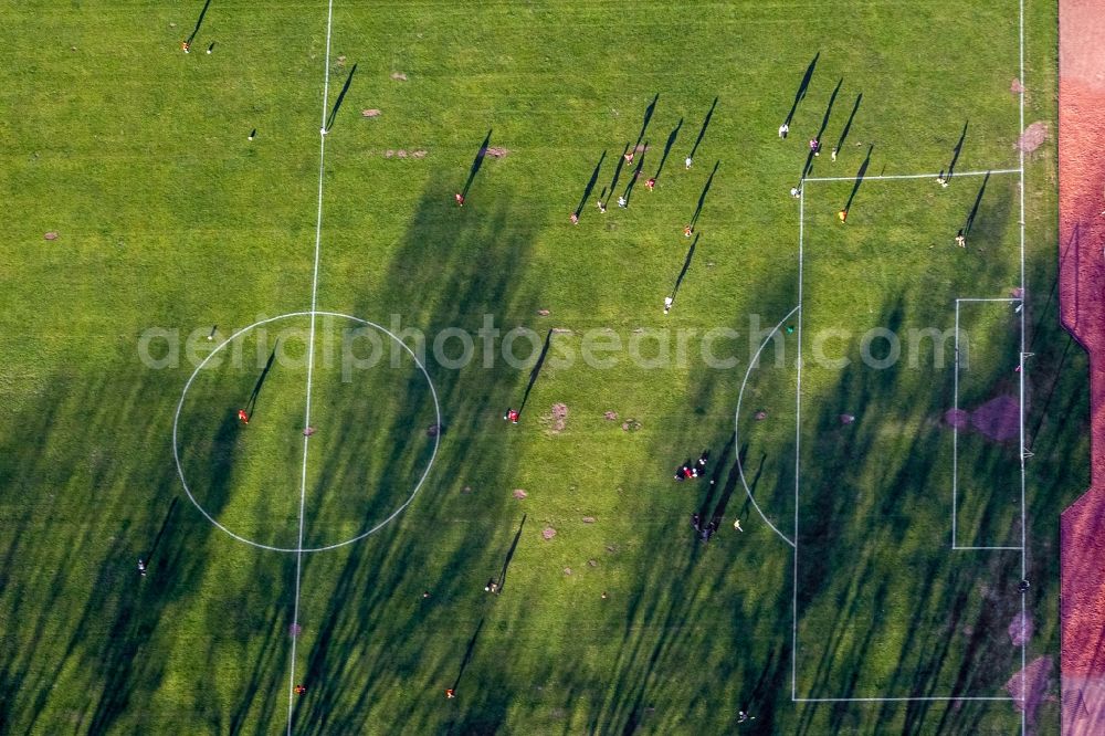 Aerial photograph Bottrop - View of a soccer field in the park Batenbrock in Bottrop in the state of North Rhine-Westphalia