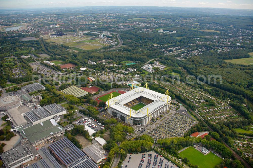 Dortmund from the bird's eye view: Gelände des Borusseum , dem Stadion Signal Iduna Park anläßlich des Spiels BVB gegen Hertha BSC . Reception / championship celebration for the football team of Borussia Dortmund on Borusseum, the Signal Iduna Park Stadium.