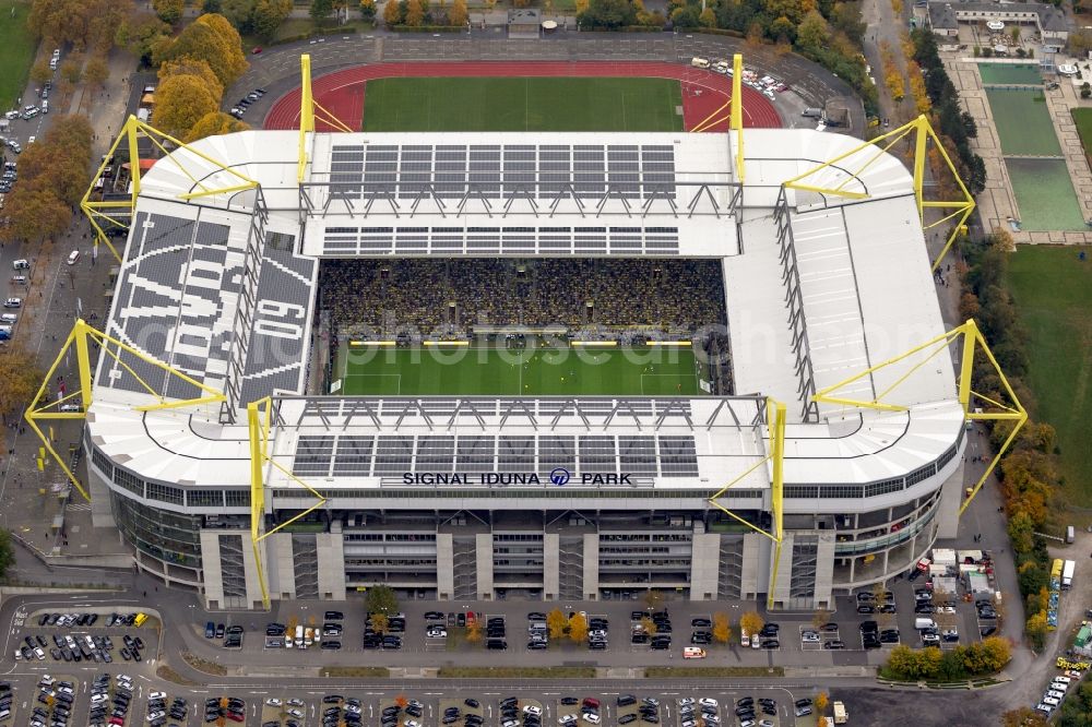 Dortmund from the bird's eye view: BVB football match Schalke in the Borusseum, the Signal Iduna Park stadium in Dortmund