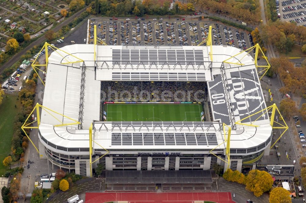 Dortmund from the bird's eye view: BVB football match Schalke in the Borusseum, the Signal Iduna Park stadium in Dortmund