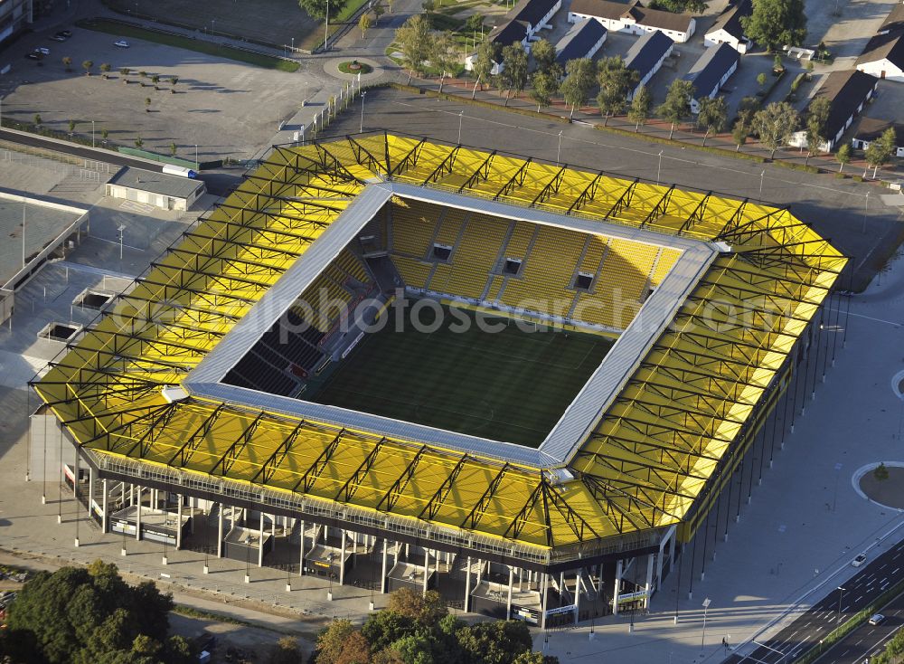 Aachen from the bird's eye view: Football stadium tivoli of the football club TSV Alemannia Aachen GmbH on the Am Sportpark Soers in Aachen in the state North Rhine-Westphalia, Germany