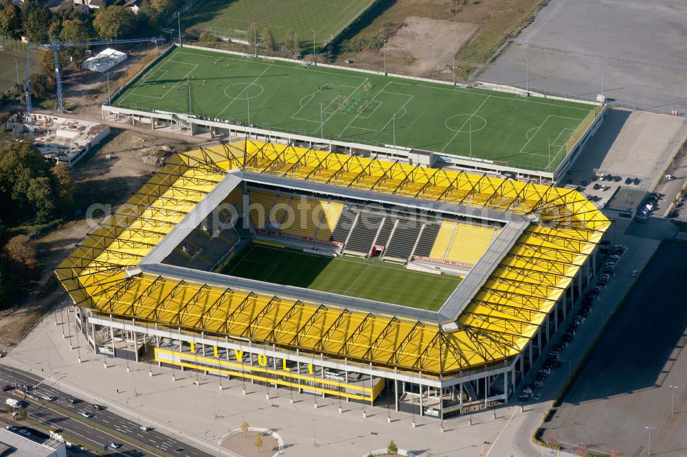 Aachen from the bird's eye view: Football stadium tivoli of the football club TSV Alemannia Aachen GmbH on the Am Sportpark Soers in Aachen in the state North Rhine-Westphalia, Germany