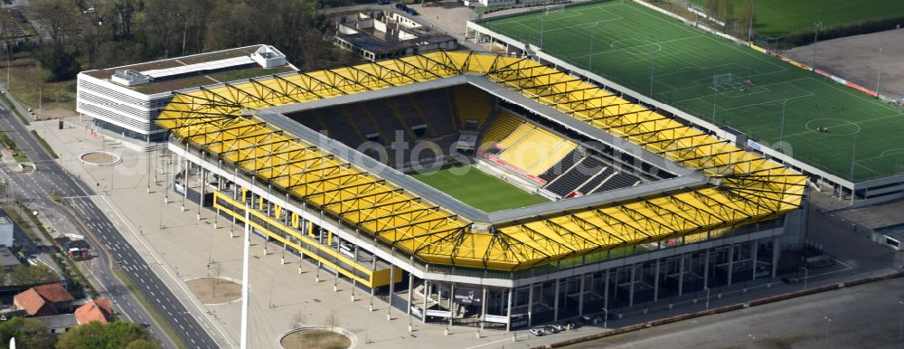 Aerial photograph Aachen - Football stadium tivoli of the football club TSV Alemannia Aachen GmbH on the Am Sportpark Soers in Aachen in the state North Rhine-Westphalia, Germany