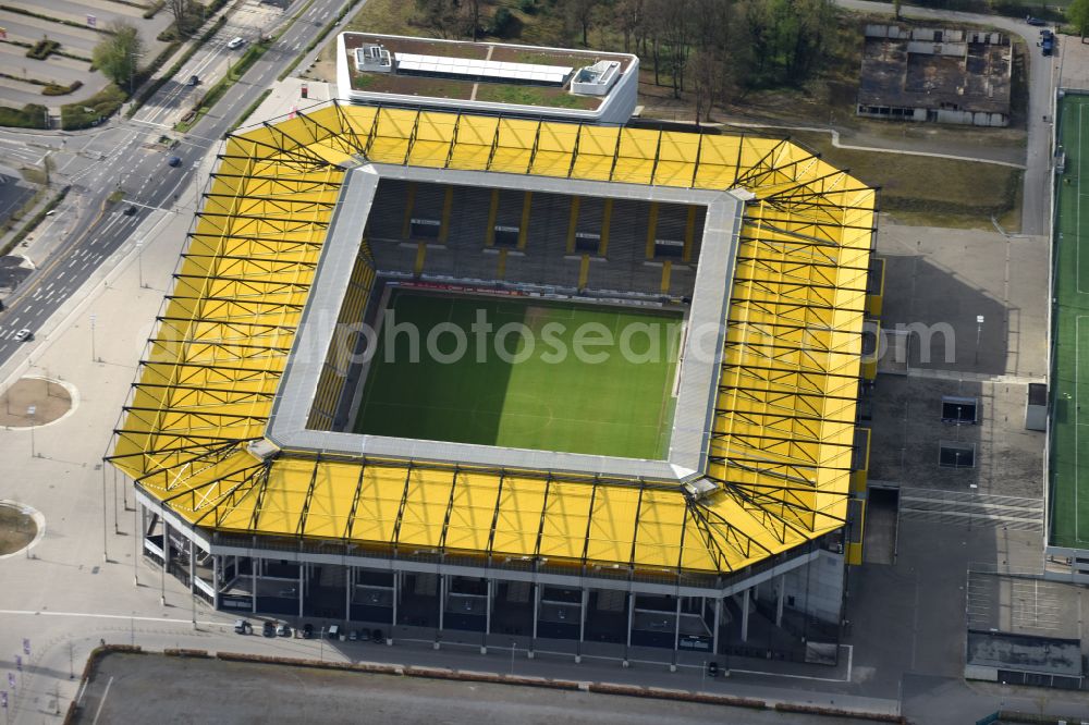 Aachen from the bird's eye view: Football stadium tivoli of the football club TSV Alemannia Aachen GmbH on the Am Sportpark Soers in Aachen in the state North Rhine-Westphalia, Germany