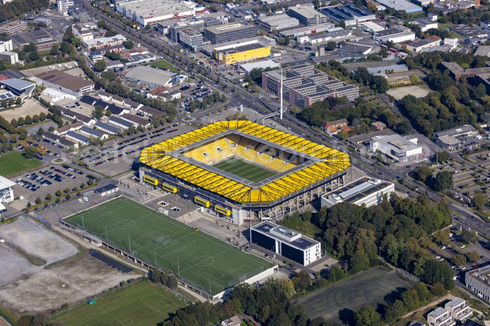 Aachen from the bird's eye view: Football stadium tivoli of the football club TSV Alemannia Aachen GmbH on the Am Sportpark Soers in Aachen in the state North Rhine-Westphalia, Germany