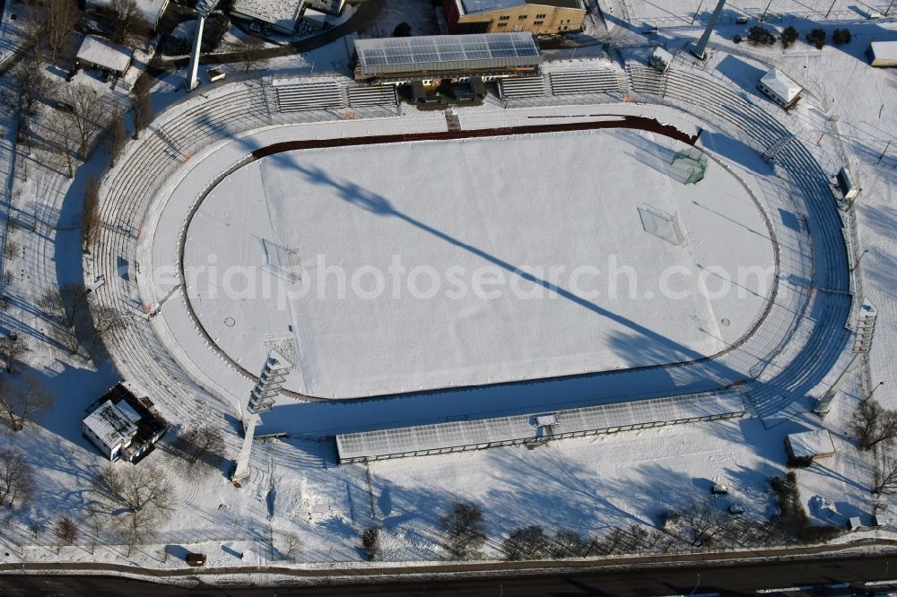 Aerial photograph Brandenburg an der Havel - Football stadium of the football club FC Stahl Brandenburg e.V. on Thueringer Strasse in Brandenburg an der Havel in the state Brandenburg