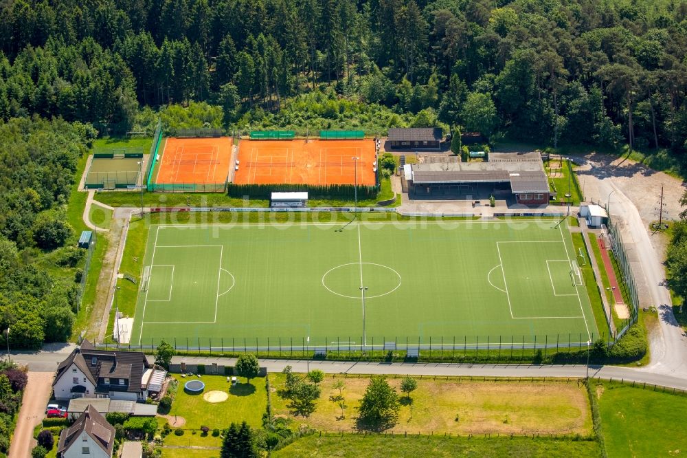Aerial photograph Warstein - Football stadium of the club TuS Green - White Allagen e.V. in Warstein in North Rhine-Westphalia