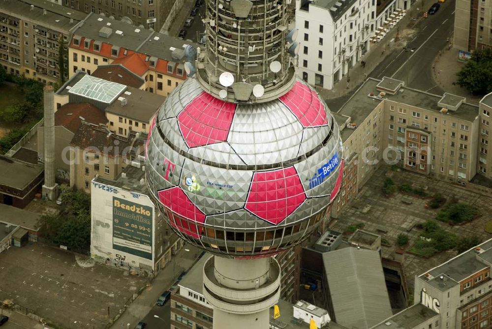 Aerial image Berlin - Blick auf die Fußballwerbung auf dem Berliner Fernsehturm