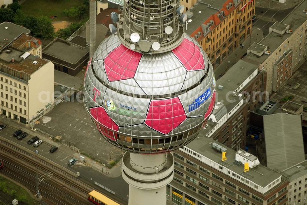 Aerial photograph Berlin - Blick auf die Fußballwerbung auf dem Berliner Fernsehturm