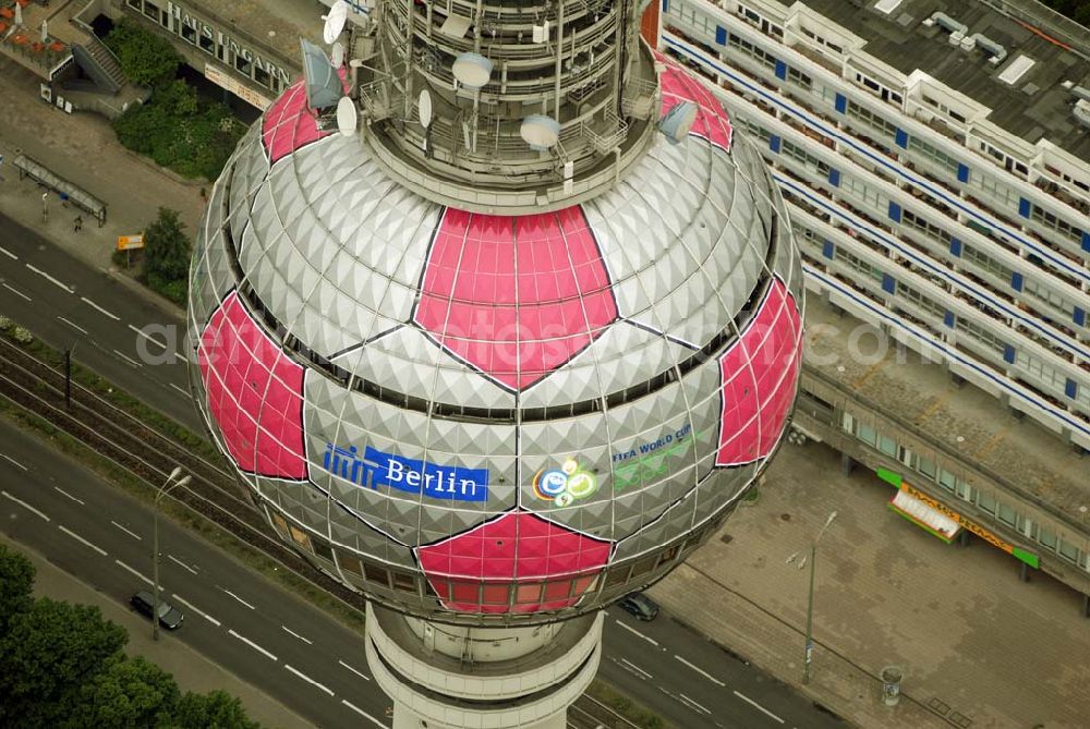 Aerial photograph Berlin - Blick auf die Fußballwerbung auf dem Berliner Fernsehturm