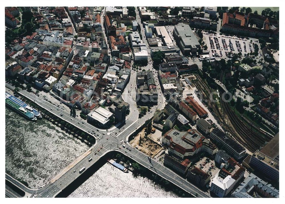 Aerial image Passau / Bayern - Fußgängerzone in der Altstadt von Passau am Hauptbahnhof. Eine Planungsfläche der ECE-Projektmanagement GmbH Hamburg.