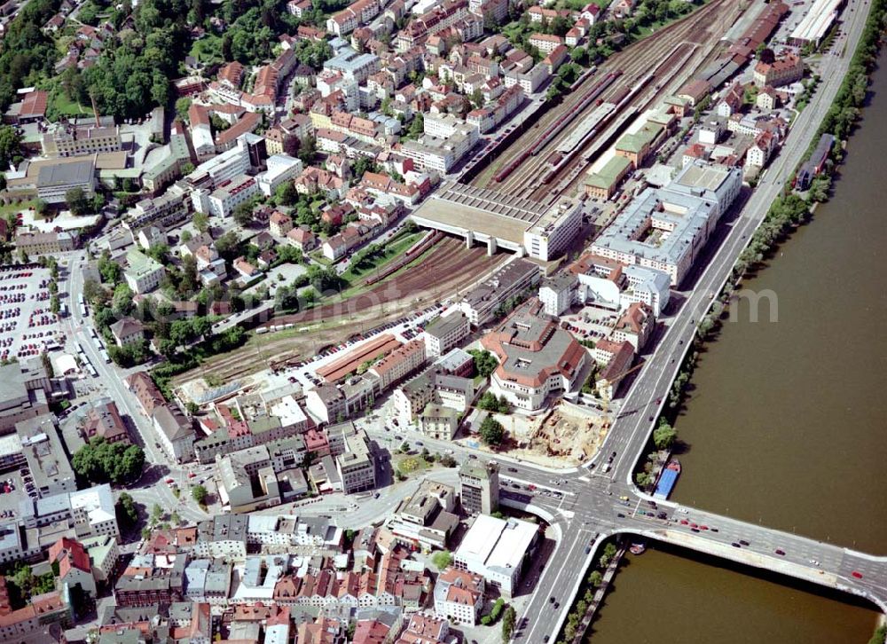 Passau / Bayern from above - Fußgängerzone in der Altstadt von Passau am Hauptbahnhof. Eine Planungsfläche der ECE-Projektmanagement GmbH Hamburg.