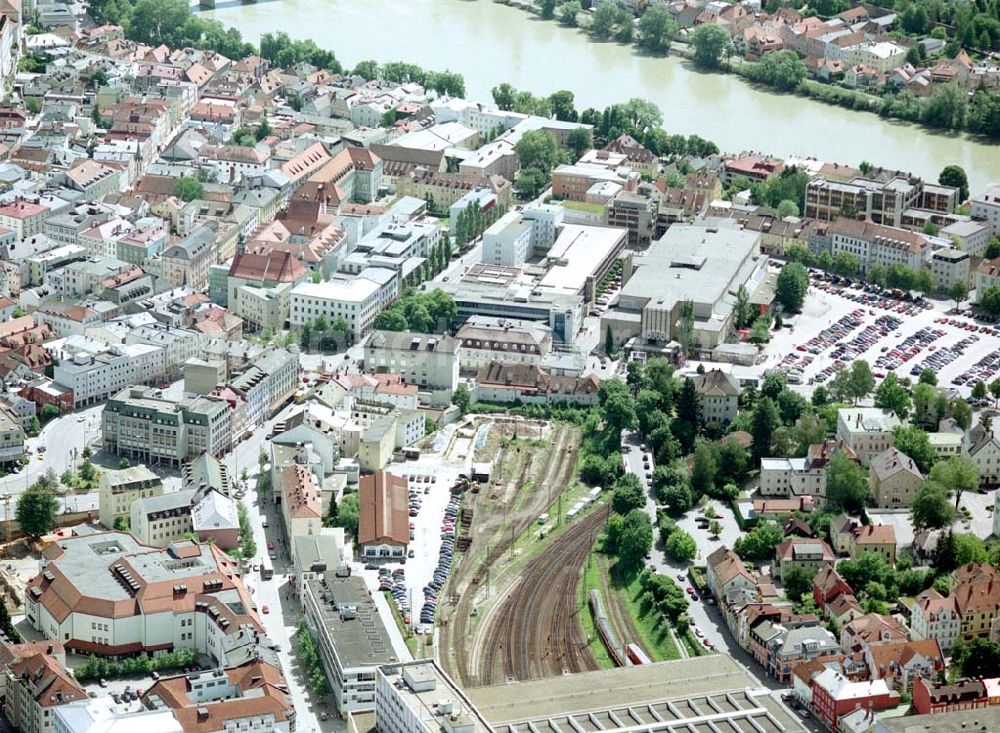 Passau / Bayern from the bird's eye view: Fußgängerzone in der Altstadt von Passau am Hauptbahnhof. Eine Planungsfläche der ECE-Projektmanagement GmbH Hamburg.