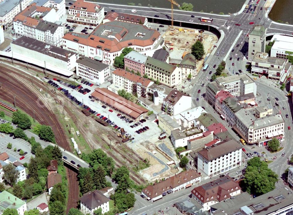 Passau / Bayern from the bird's eye view: Fußgängerzone in der Altstadt von Passau am Hauptbahnhof. Eine Planungsfläche der ECE-Projektmanagement GmbH Hamburg.